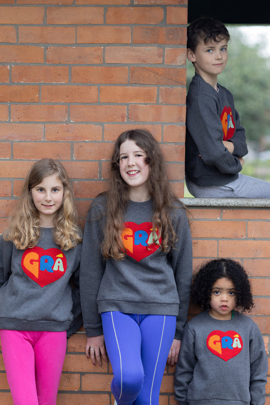 Grá Sweatshirt